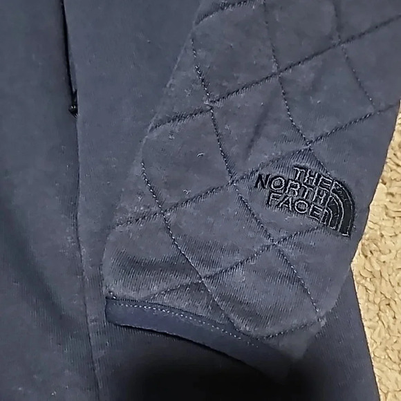 North Face Blue Quilted‎ Jacket - Picture 2 of 5